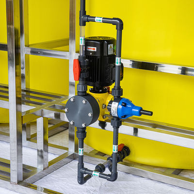 PAC/PAM স্বয়ংক্রিয় ডোজিং সিস্টেম দ্রবীভূত ডোজ এবং নাড়ার জন্য ইন্টিগ্রেটেড