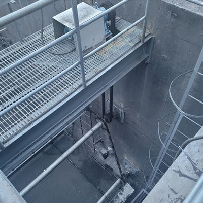 SS চেইন ট্র্যাকশন কাদা স্ক্র্যাপার চেইন প্লেট স্লাজ স্ক্র্যাপার অবক্ষেপণ ট্যাঙ্কের জন্য