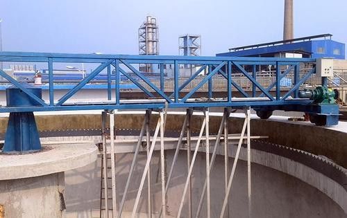 স্কয়ার বর্জ্য জলের পুলের জন্য ব্যবহৃত নীচে স্ক্র্যাপের পুনরুদ্ধার করা