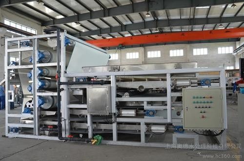 2000 মিমি স্লাজ গ্র্যাভিটি থিকেনার ওয়াটার ট্রিটমেন্ট কার্বন স্টিল